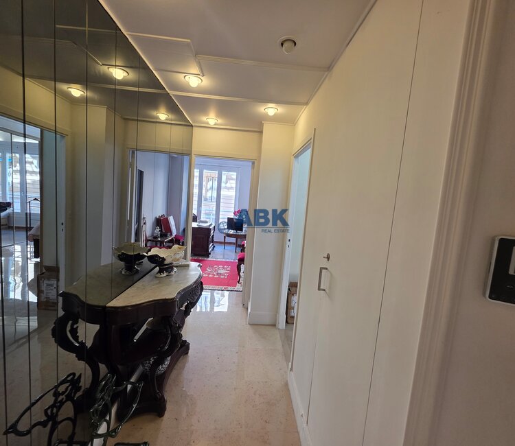 VICTORIA PALACE - 2 PIECES A RENOVER