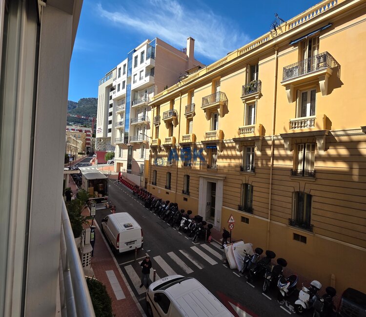 VICTORIA PALACE - 2 PIECES A RENOVER